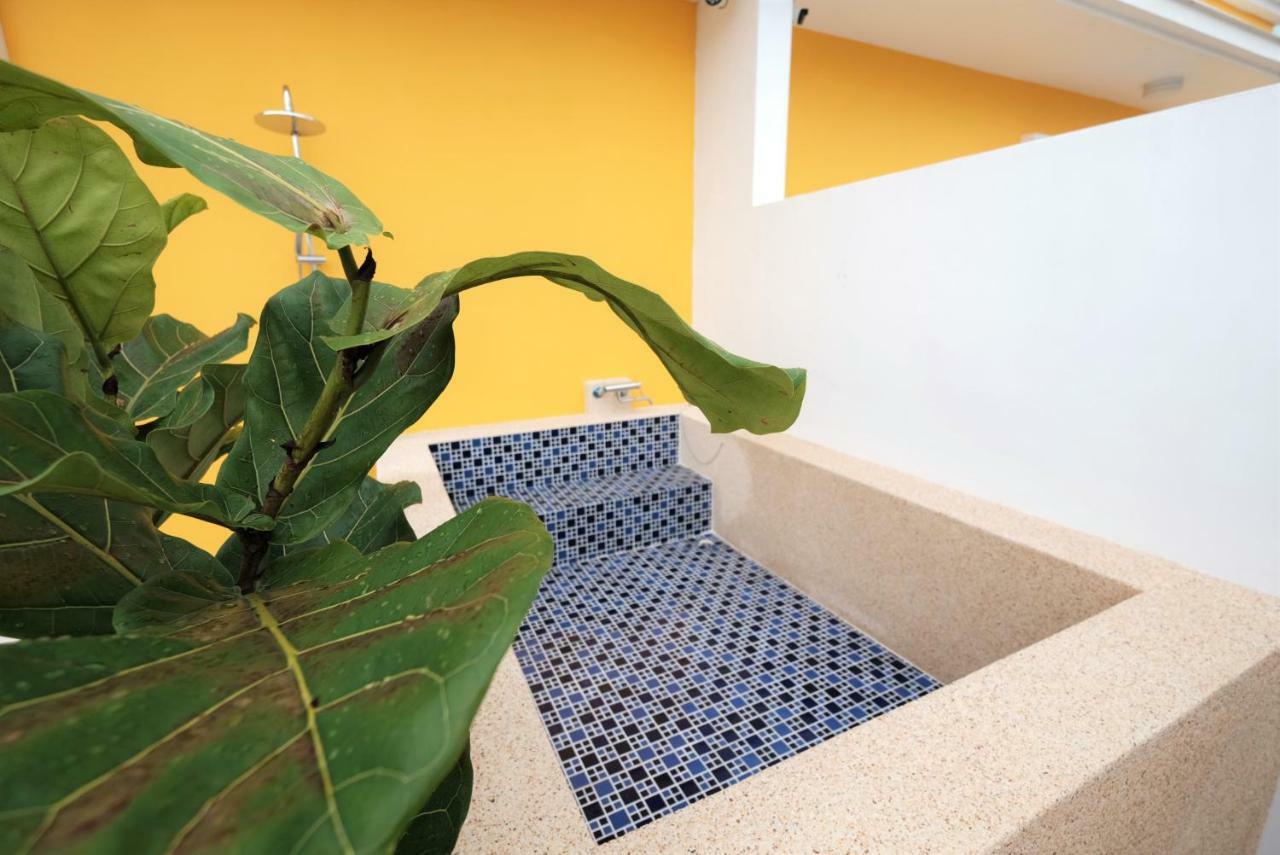 Burano Yellow Villa Heng-ch'un Eksteriør bilde