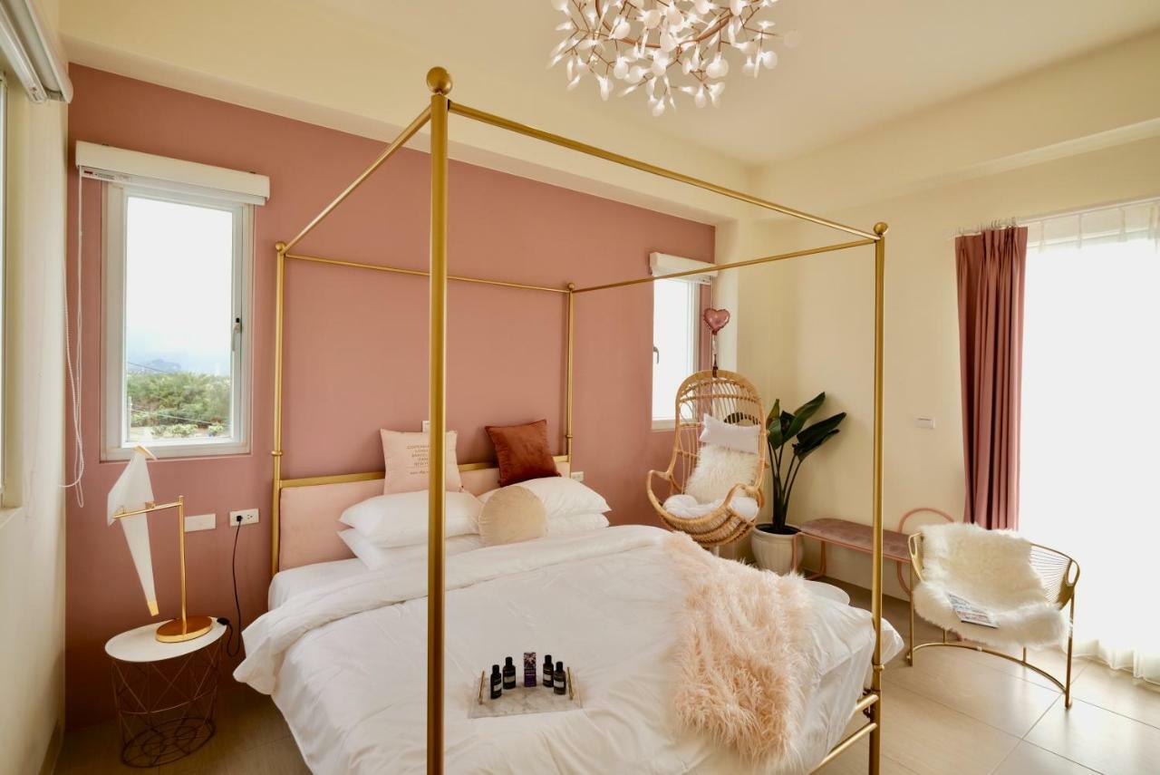 Burano Yellow Villa Heng-ch'un Eksteriør bilde