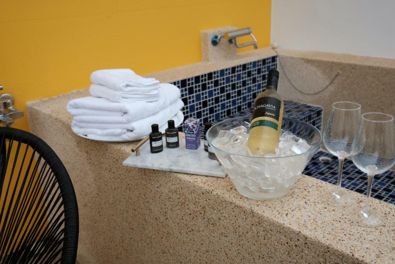 Burano Yellow Villa Heng-ch'un Eksteriør bilde